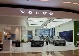Volvo Cars jumps 11% after reporting a record core operating profit