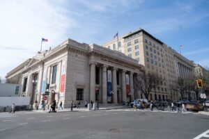 Agency MBS Spreads Draw Renewed Interest as Fed Holdings Shrink Exterior of a central bank building representing Federal Reserve monetary policy decisions