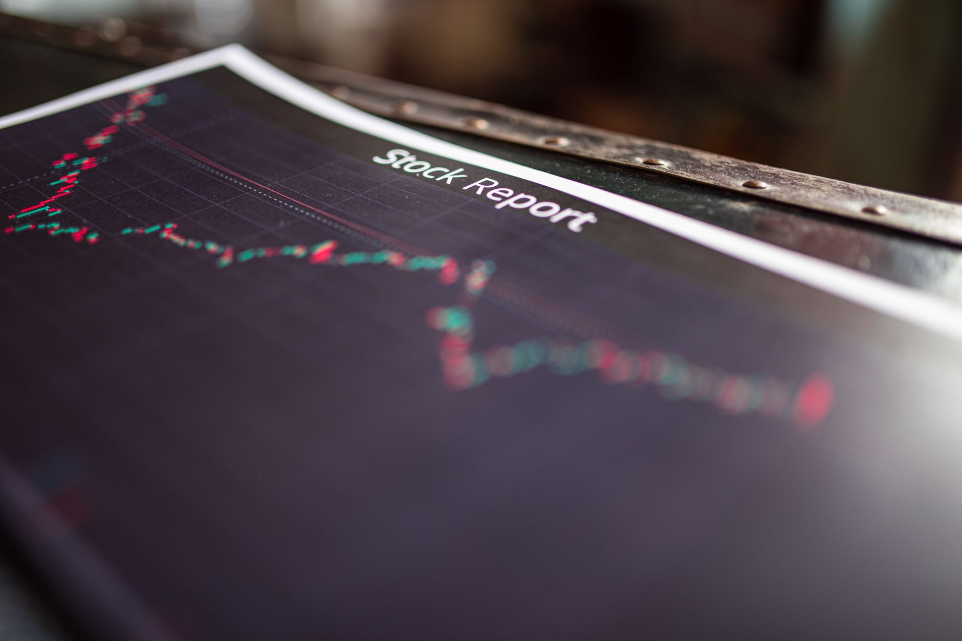 Investor reviewing preferred share yield data on a computer screen