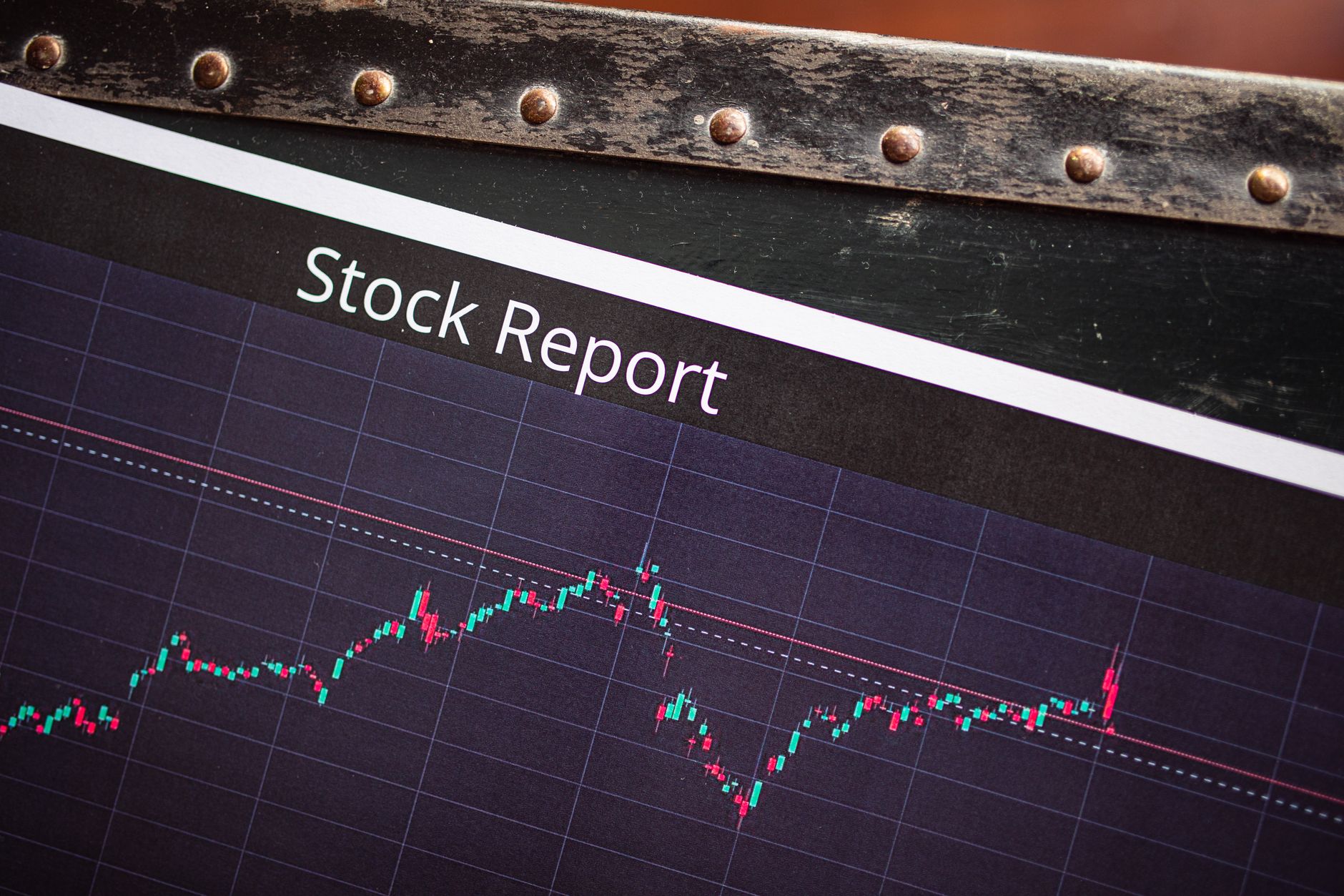 Financial data screens showing credit market activity and leveraged loan performance